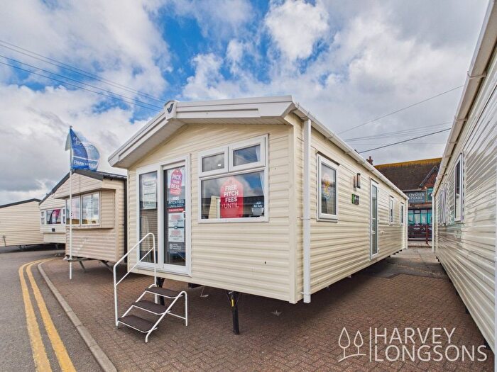 2 Bedroom Park Home For Sale In Faversham Road, Seasalter, Whitstable, CT5