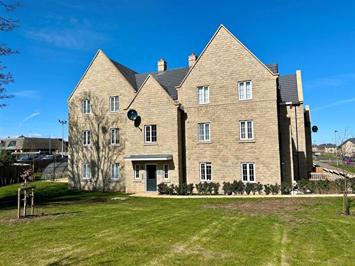 2 Bedroom Apartment For Sale In Sovereign Way, Stamford, PE9