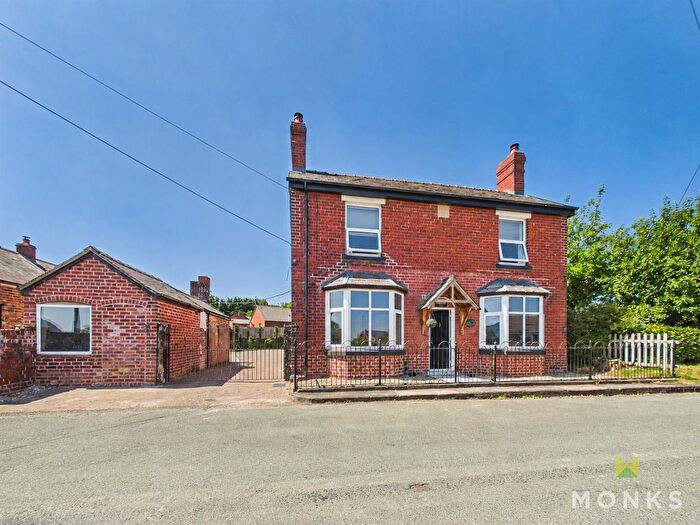 3 Bedroom Detached House For Sale In Arddleen, Llanymynech, SY22