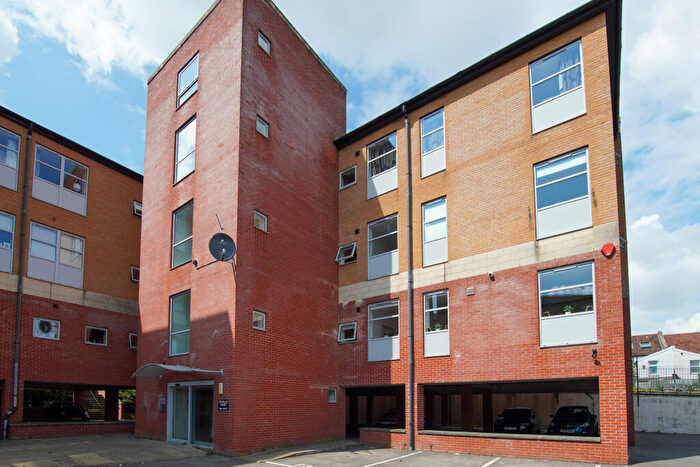 2 Bedroom Flat To Rent In Stanley Court, Bartholomews Square, BS7