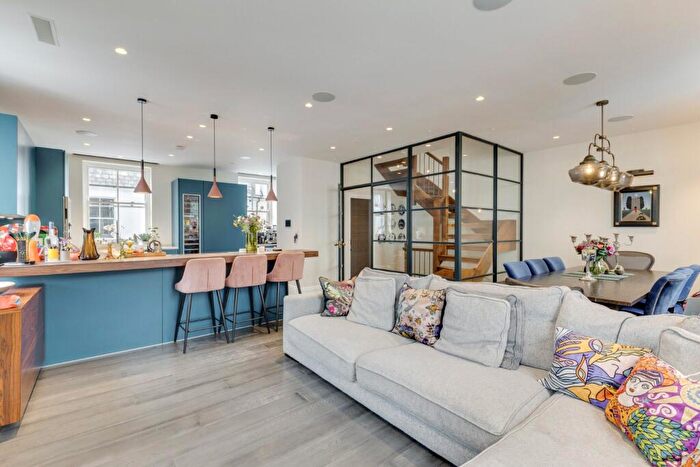 2 Bedroom Maisonette For Sale In Lambolle Place, Belsize Park, NW3