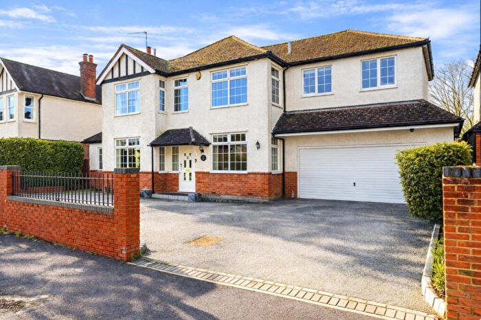 6 Bedroom Detached House For Sale In Woodstock Road North, St. Albans, Hertfordshire, AL1