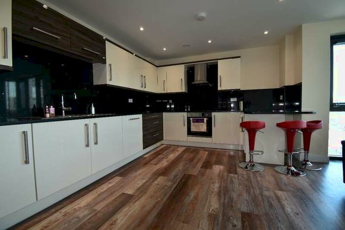 3 Bedroom Apartment To Rent In 50 Ecco, S11