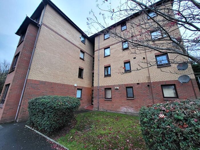 2 Bedroom Flat To Rent In Millstream Court, Paisley, Renfrewshire, PA1
