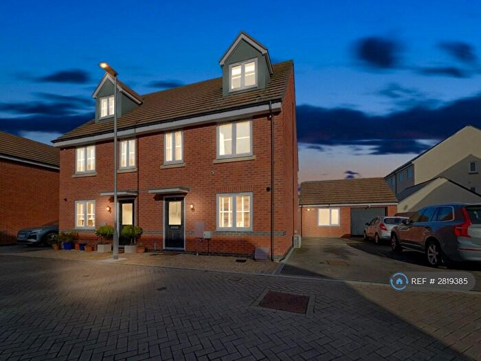 3 Bedroom Semi-Detached House To Rent In Cobblestone Way, Cheltenham, GL51