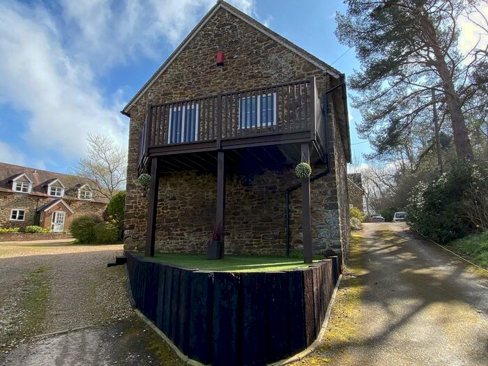 3 Bedroom Barn Conversion To Rent In Loop Farm Road, Lytchett Matravers