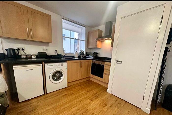 1 Bedroom Flat For Sale In Cheapside, Bradford, BD1