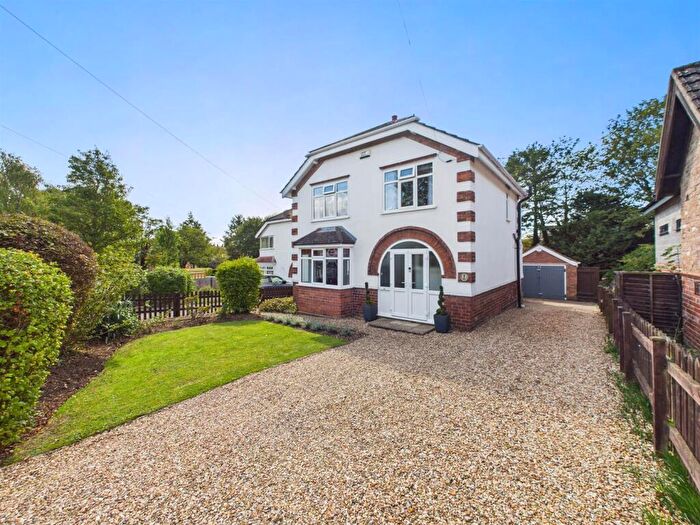 3 Bedroom Detached House For Sale In Victoria Road, Louth, LN11