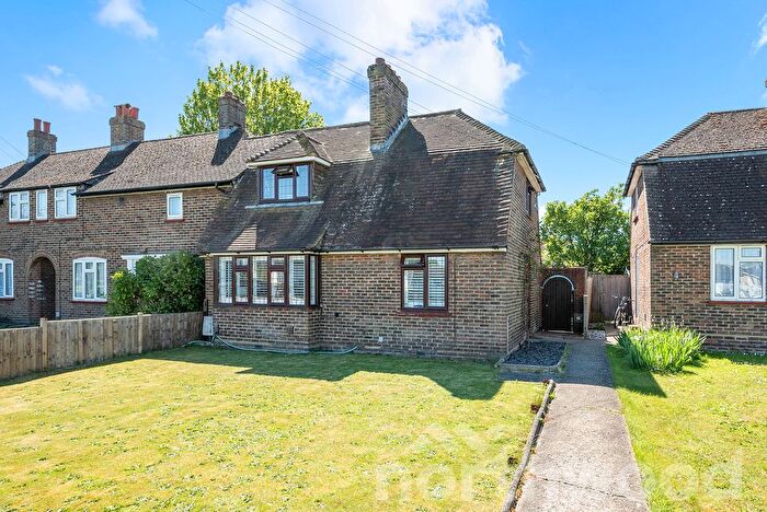 3 Bedroom Terraced House For Sale In Gainsborough Road, Epsom, KT19