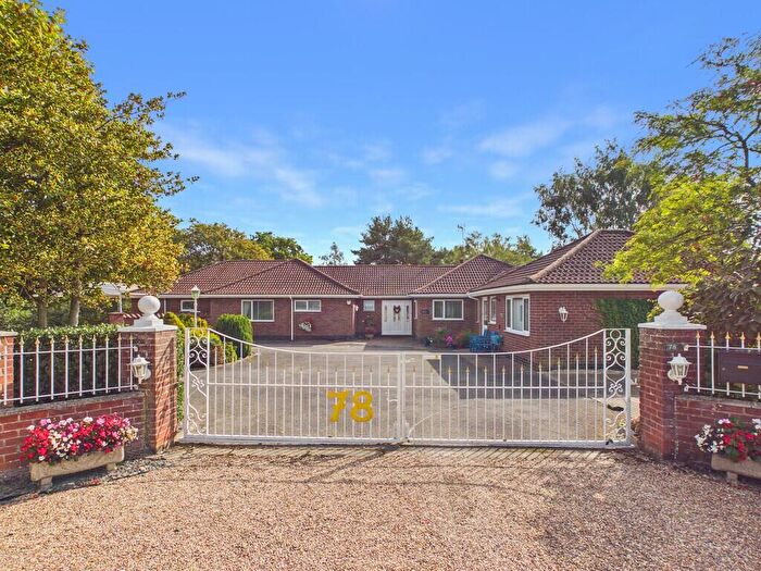 4 Bedroom Detached Bungalow For Sale In Horncastle Road, Roughton Moor, LN10