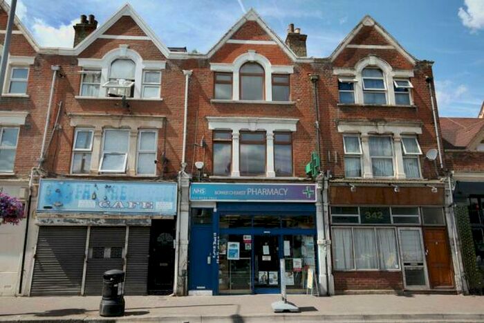 3 Bedroom Flat To Rent In Grove Green Road, London, E11