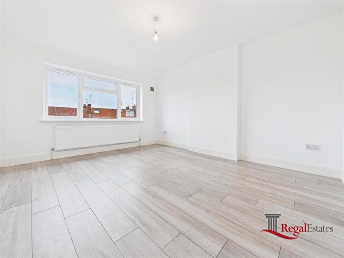 4 Bedroom Terraced House To Rent In Dawpool Road, London, NW2