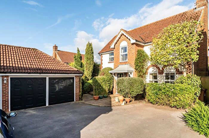 4 Bedroom Detached House For Sale In Withy Close, Romsey, Hampshire, SO51