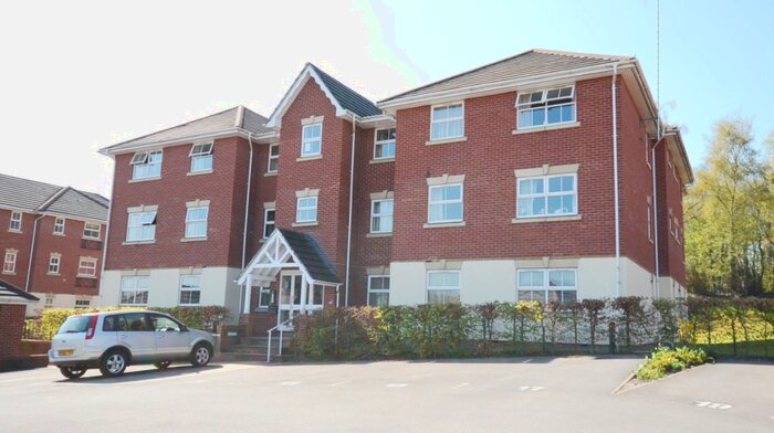2 Bedroom Flat To Rent In Babbage Way, RG12