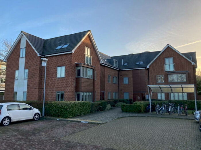 2 Bedroom Apartment To Rent In Newmarket Road, Cambridge, Cambridgeshire, CB5