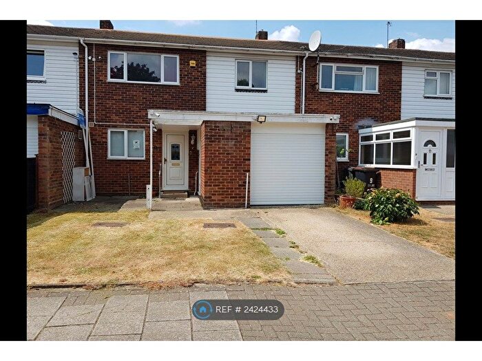 4 Bedroom Terraced House To Rent In Woodcote Drive, Orpington, BR6