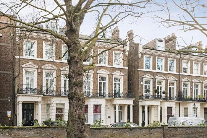 2 Bedroom Flat To Rent In Holland Park Avenue, London, W11