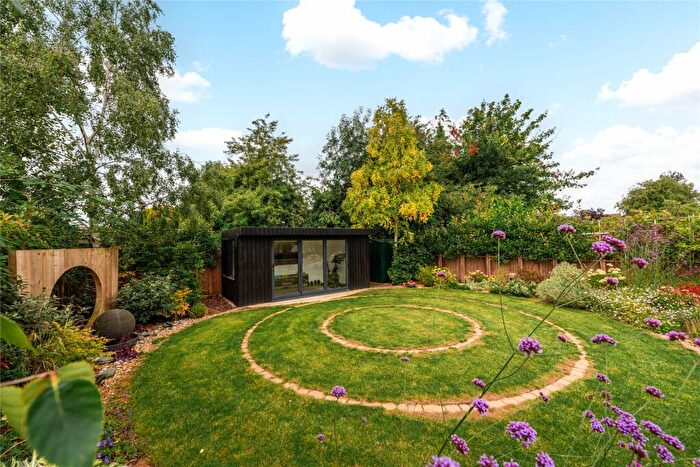 5 Bedroom Detached House For Sale In Sundon Road, Harlington, Dunstable, Bedfordshire, LU5