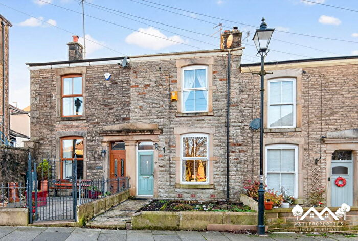 2 Bedroom Terraced House For Sale In Baynes Street, Hoddlesden, Darwen, BB3