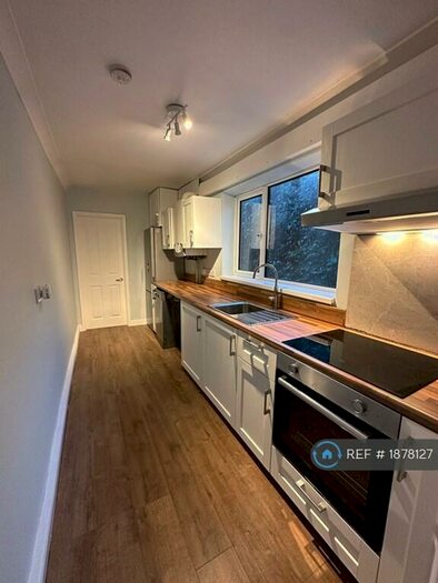 3 Bedroom Semi-Detached House To Rent In Oak Tree Road, Sutton-In-Ashfield, NG17