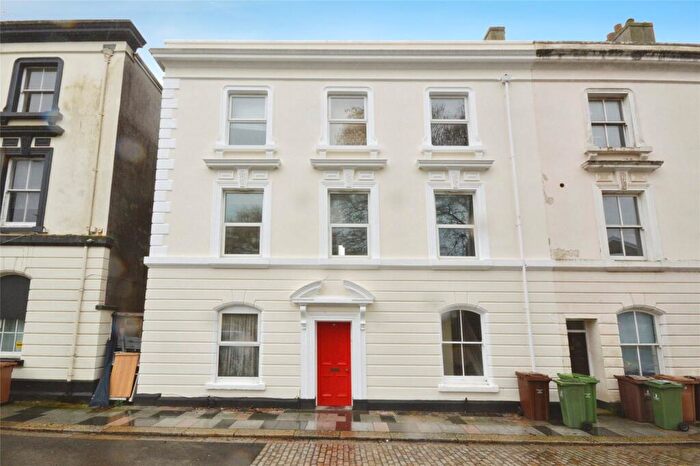 2 Bedroom Apartment For Sale In Theatre Ope, Plymouth, Devon, PL1