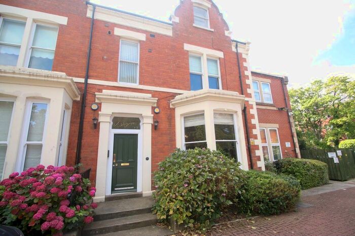 2 Bedroom Flat To Rent In Trinity Road, Darlington, DL3