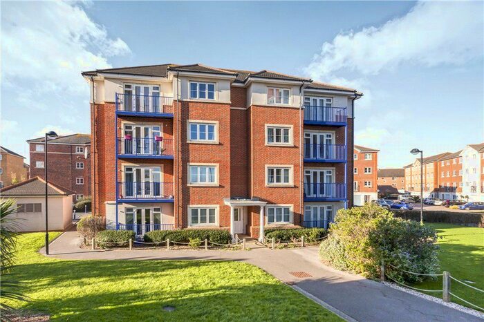 2 Bedroom Flat To Rent In Barbuda Quay, Eastbourne, BN23