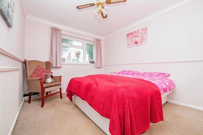 2 Bedroom Semi-Detached Bungalow For Sale In St. Bernard Road, Colchester, CO4