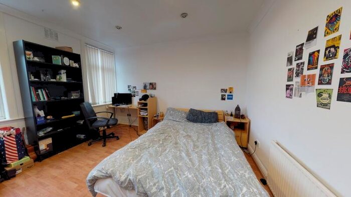 4 Bedroom Terraced House To Rent In Burley Lodge Road, Hyde Park, Leeds, LS6
