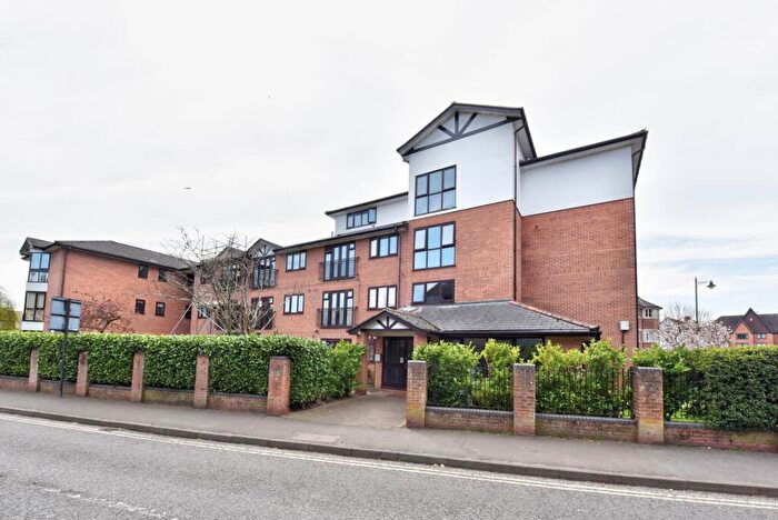 2 Bedroom Apartment To Rent In Station Road, Henley-On-Thames, RG9