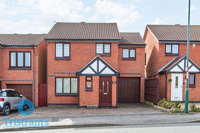 4 Bedroom Detached House For Sale In Torvill Drive, Wollaton, NG8