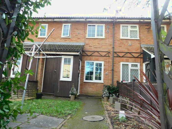1 Bedroom Terraced House To Rent In Meadowbrook Close, Slough, SL3