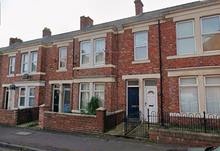 2 Bedroom Apartment To Rent In Westbourne Avenue, Gateshead, NE8