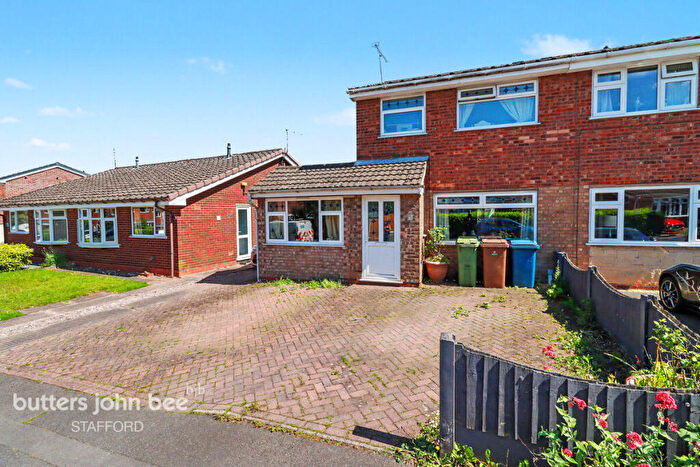 3 Bedroom Semi-Detached House For Sale In Maple Gardens, Stone, ST15