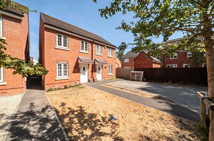 2 Bedroom Semi Detached House For Sale In Duffet Drive, Winnersh, Wokingham, RG41