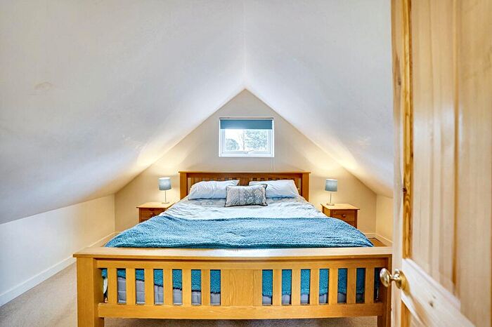 4 Bedroom Detached House For Sale In New Cheveley Road, Newmarket, CB8