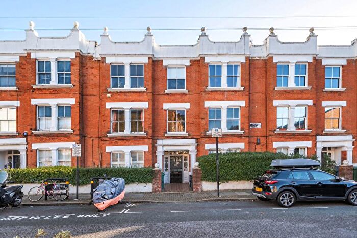 2 Bedroom Flat For Sale In Hargrave Road, Hargrave Mansions Hargrave Road, N19