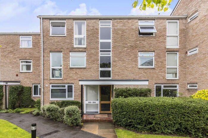 1 Bedroom Flat To Rent In Harrowdene Gardens, Teddington, TW11