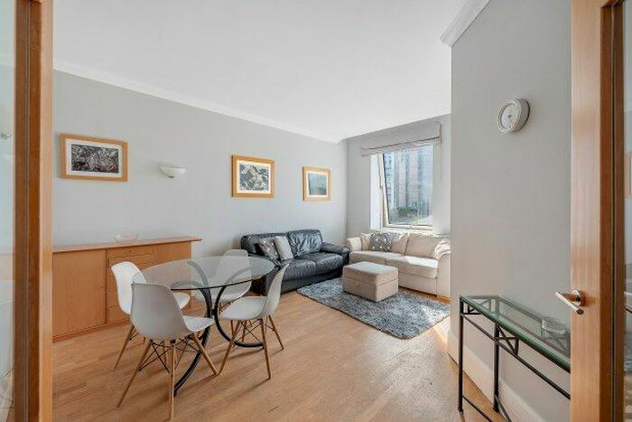 2 Bedroom Flat To Rent In Belvedere Road, Waterloo, SE1