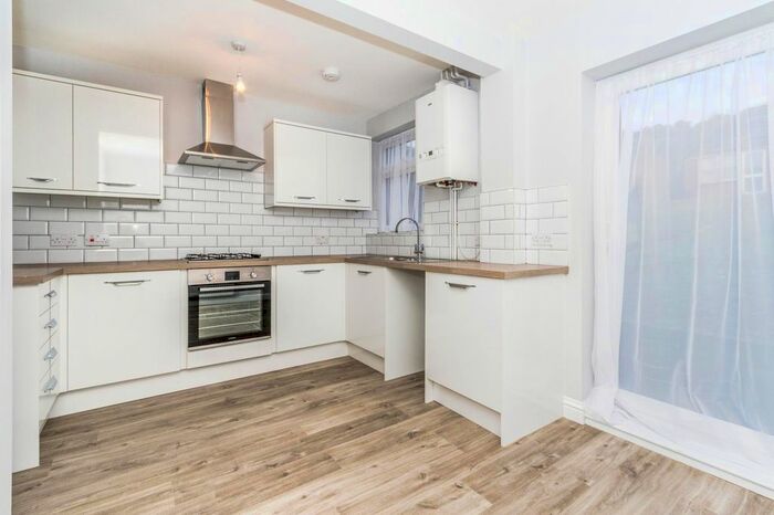 4 Bedroom Terraced House To Rent In Harleston Road, Cosham, Portsmouth, PO6