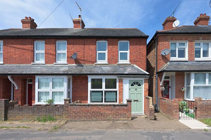 3 Bedroom End Terrace House For Sale In Wycombe Road, Marlow, SL7