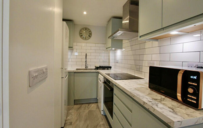 Studio To Rent In Marlyn Lodge, Portsoken Street, London, E1