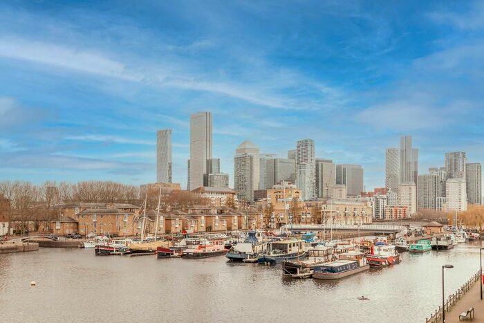 1 Bedroom Flat To Rent In Rope Street, Rotherhithe, London, SE16