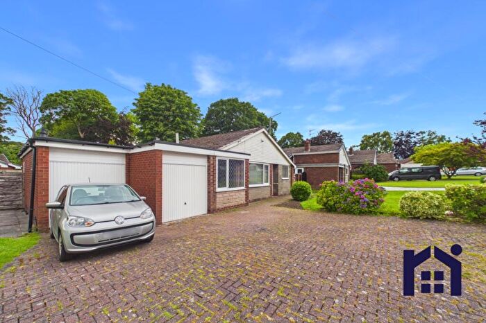 4 Bedroom Bungalow For Sale In Borrowdale Road, Leyland, PR25