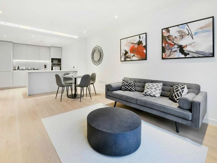 1 Bedroom Flat To Rent In Hampton Tower, Marsh Wall, E14