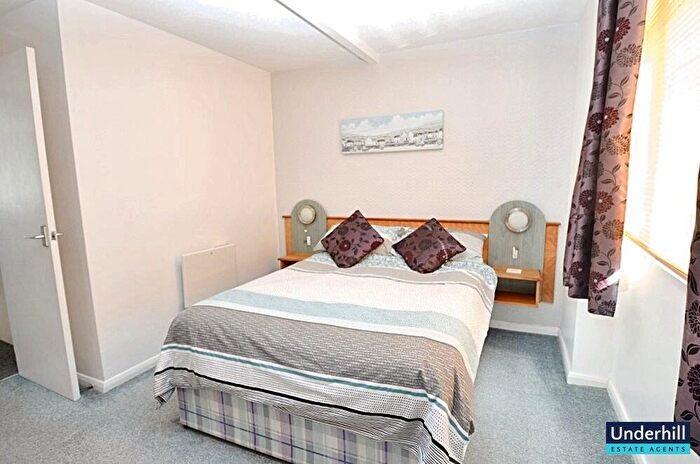 2 Bedroom Apartment For Sale In Welcome Holiday Park Warren Road, EX7