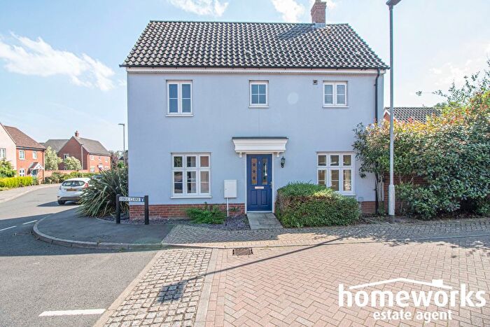 3 Bedroom End Of Terrace House For Sale In York Close, Carbrooke, Thetford, IP25