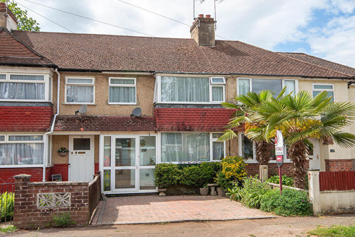 3 Bedroom Terraced House For Sale In Cheam Way, Totton, SO40