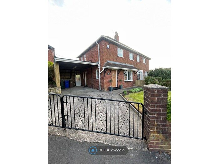 3 Bedroom Semi-Detached House To Rent In Rosevale Street, Stoke On Trent, ST2