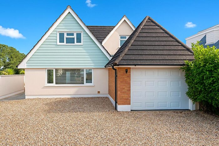 4 Bedroom Detached House For Sale In Highfield Road, Corfe Mullen, Wimborne, Dorset, BH21